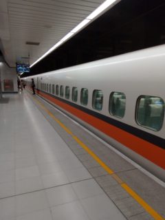台湾の新幹線、台灣高鐵に乗る